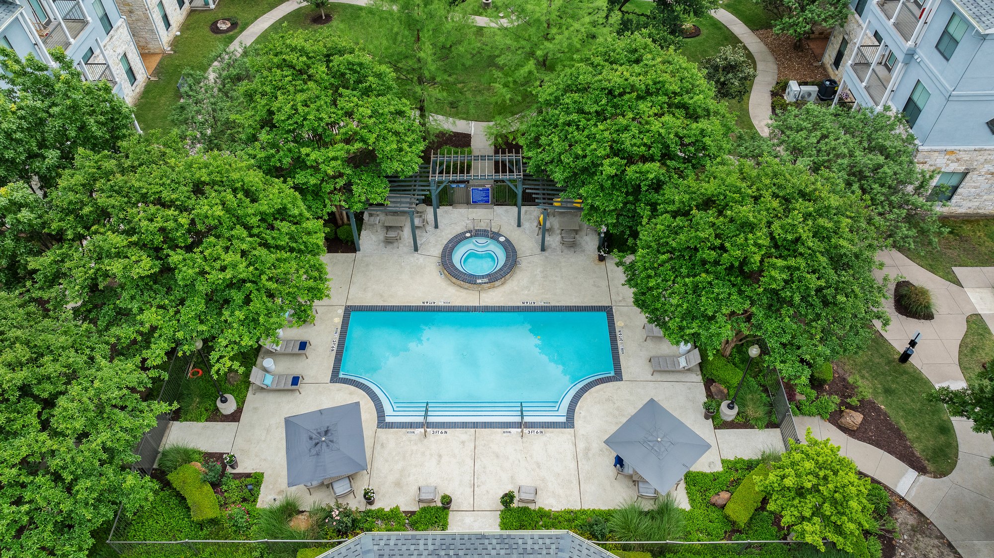 Chateau-McKinney-054