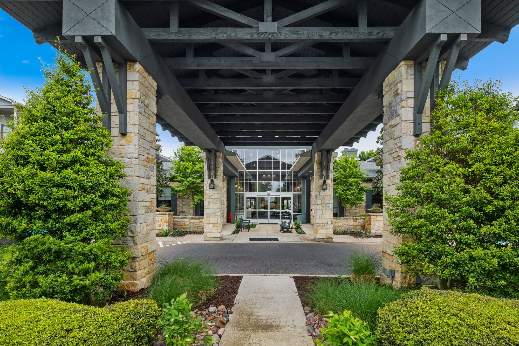 Chateau-McKinney-057